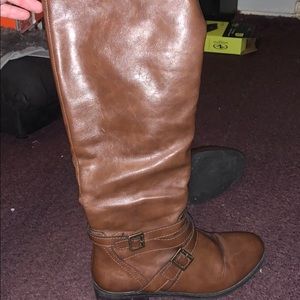 Brown boots